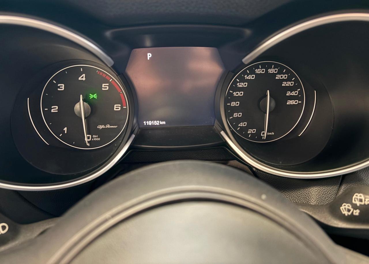 Alfa Romeo Stelvio 2.2 Turbodiesel 190 CV AT8 Q4 Ti