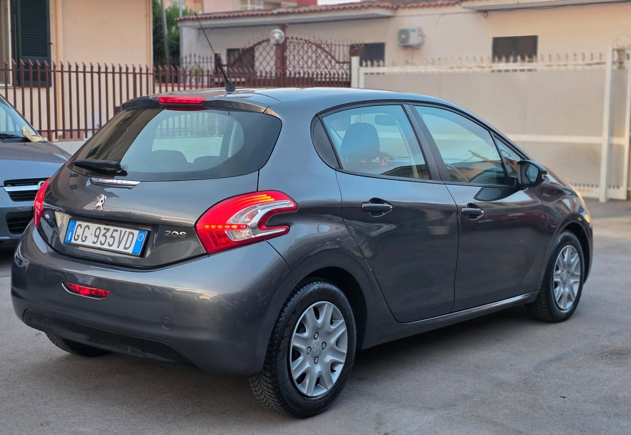 Peugeot 208 1.4 HDi 68 CV 5 porte Active 2014