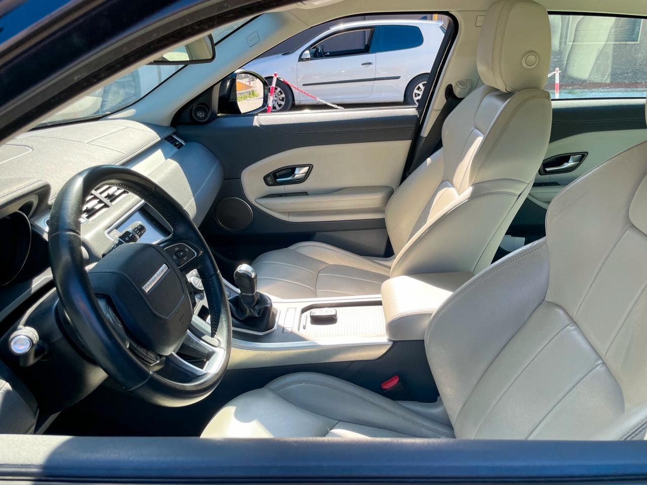 Land Rover Range Evoque 2.0 TD4 150 CV 5p. Pure