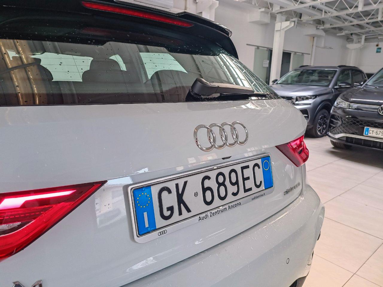 Audi A1 Allstreet 30 1.0 tfsi Identity Contrast 110cv