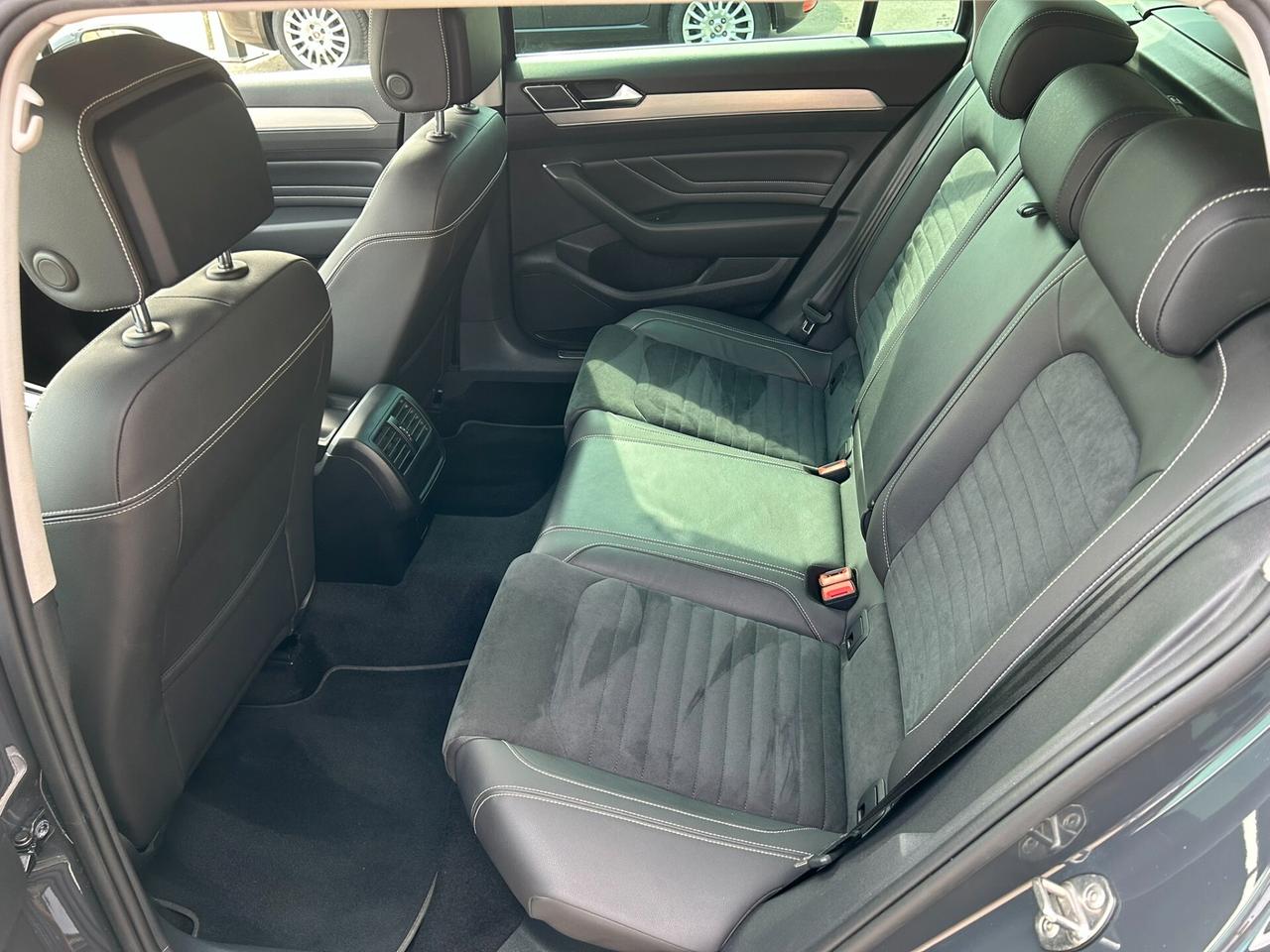 VW PASSAT VARIANT 2.0 TDI 150CV DSG Executive