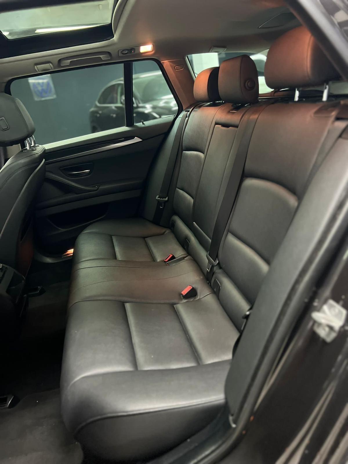 Bmw 520 520d xDrive Touring Luxury