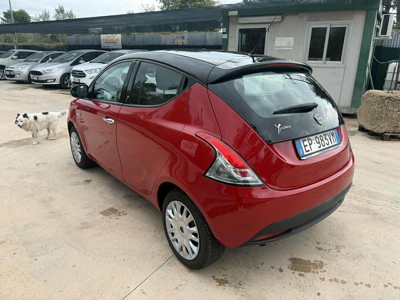 Lancia Ypsilon 1.2 69 96.000km **NEOP OK** 2013