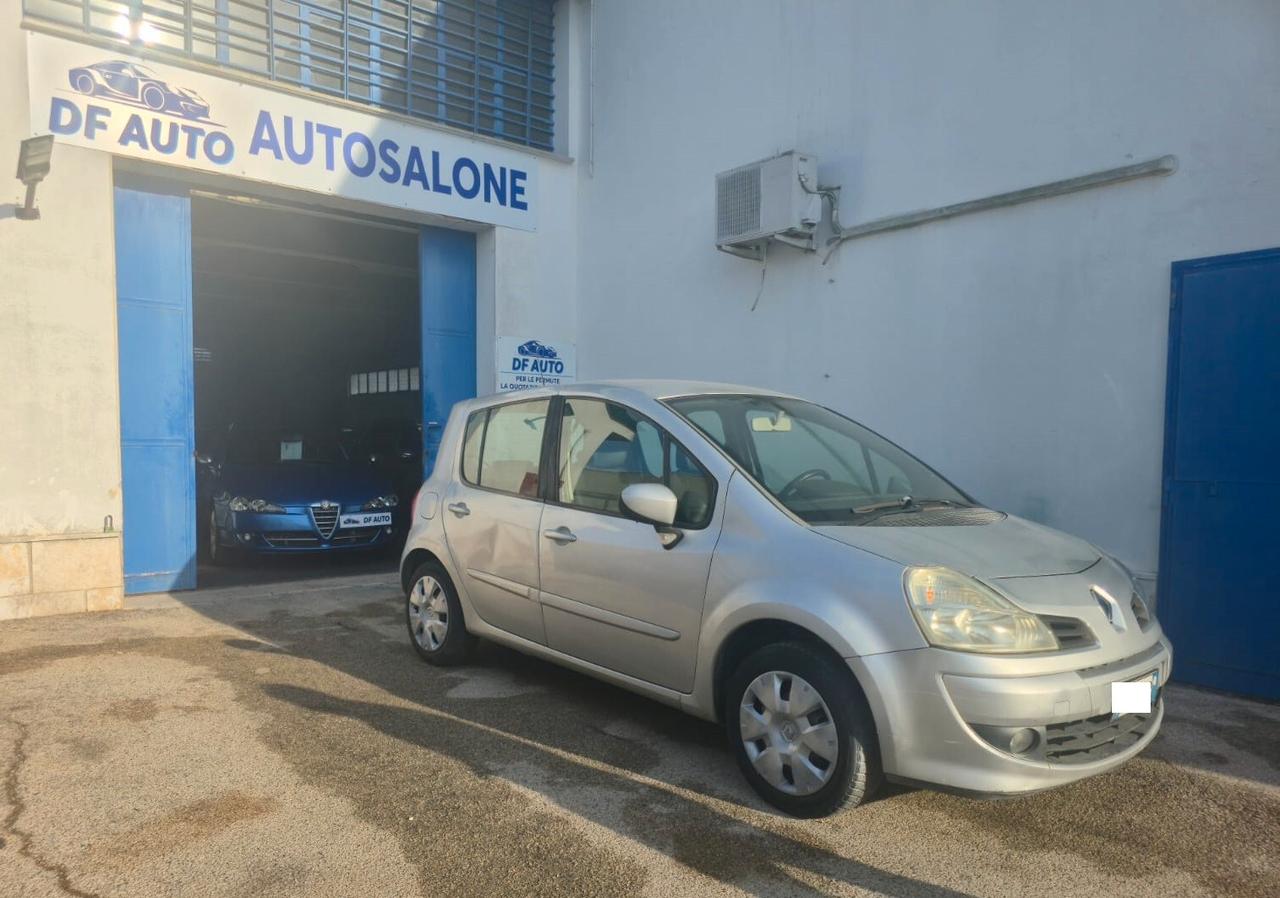 Renault Modus 1.5 dCi 85CV Dynamique