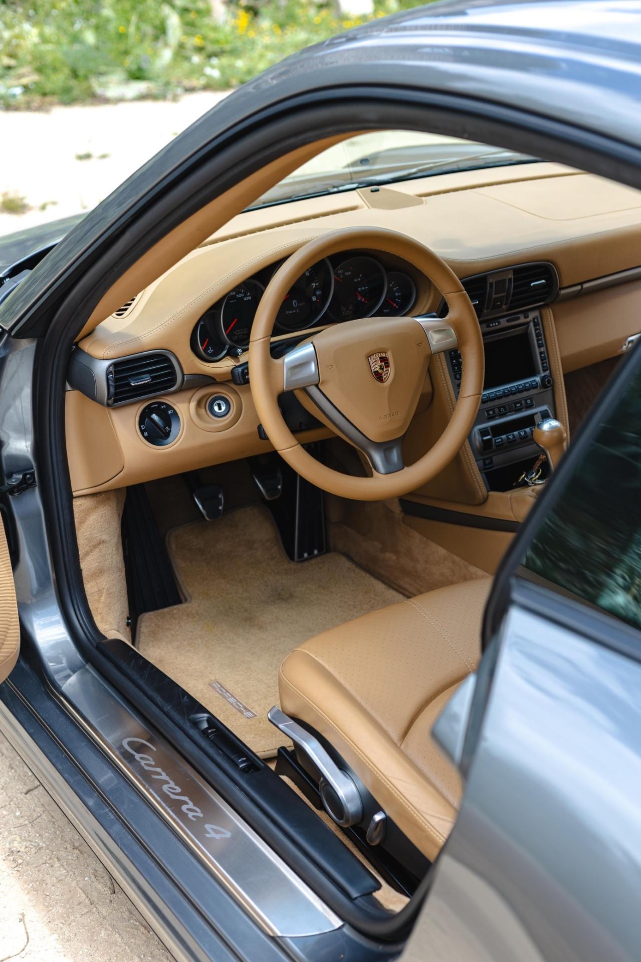 Porsche 911 997 Carrera 4 Coupé