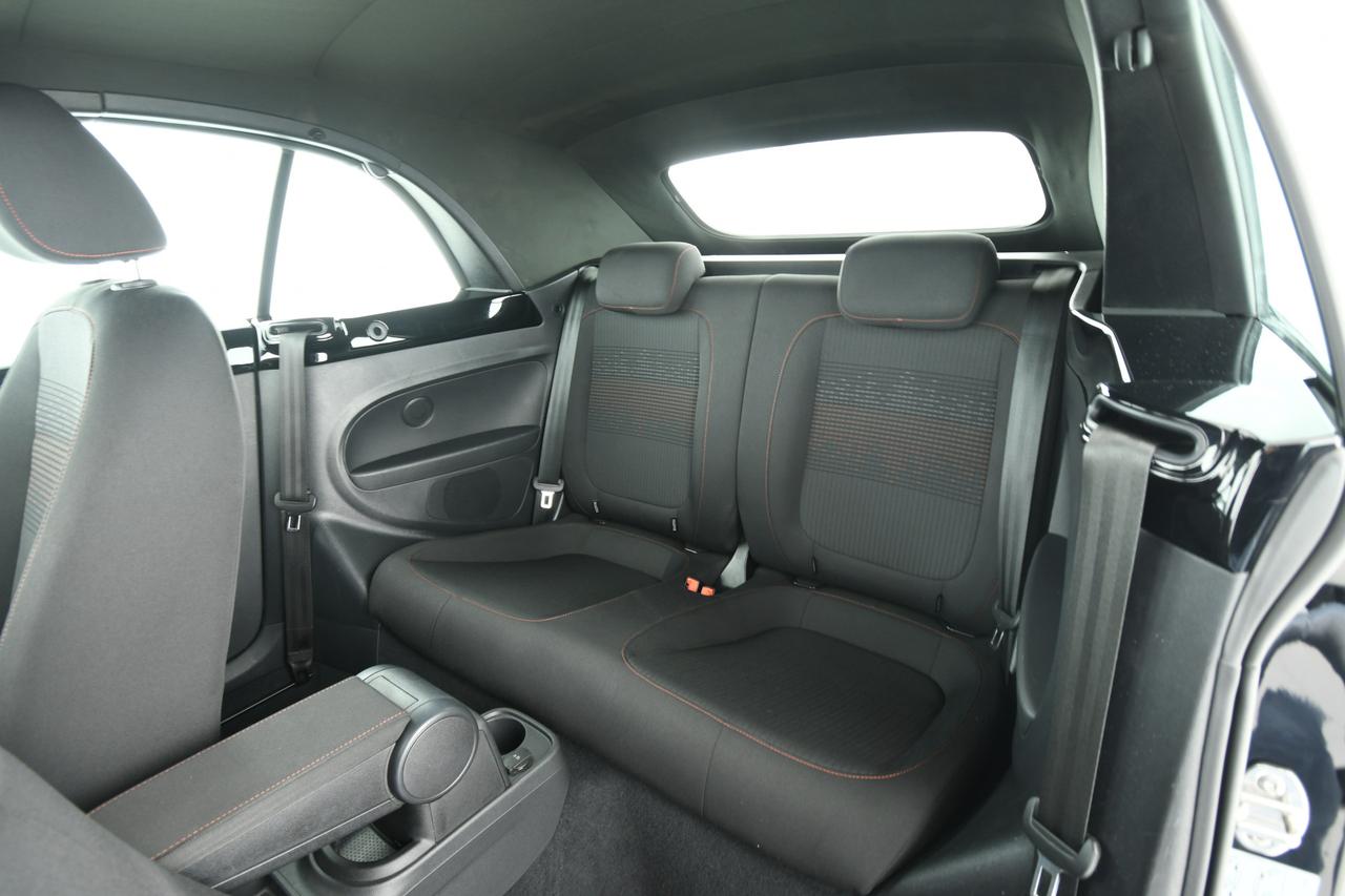 VOLKSWAGEN Maggiolino Cabrio 1.2 tsi Design 105cv DSG+APP CONNECT+C17"