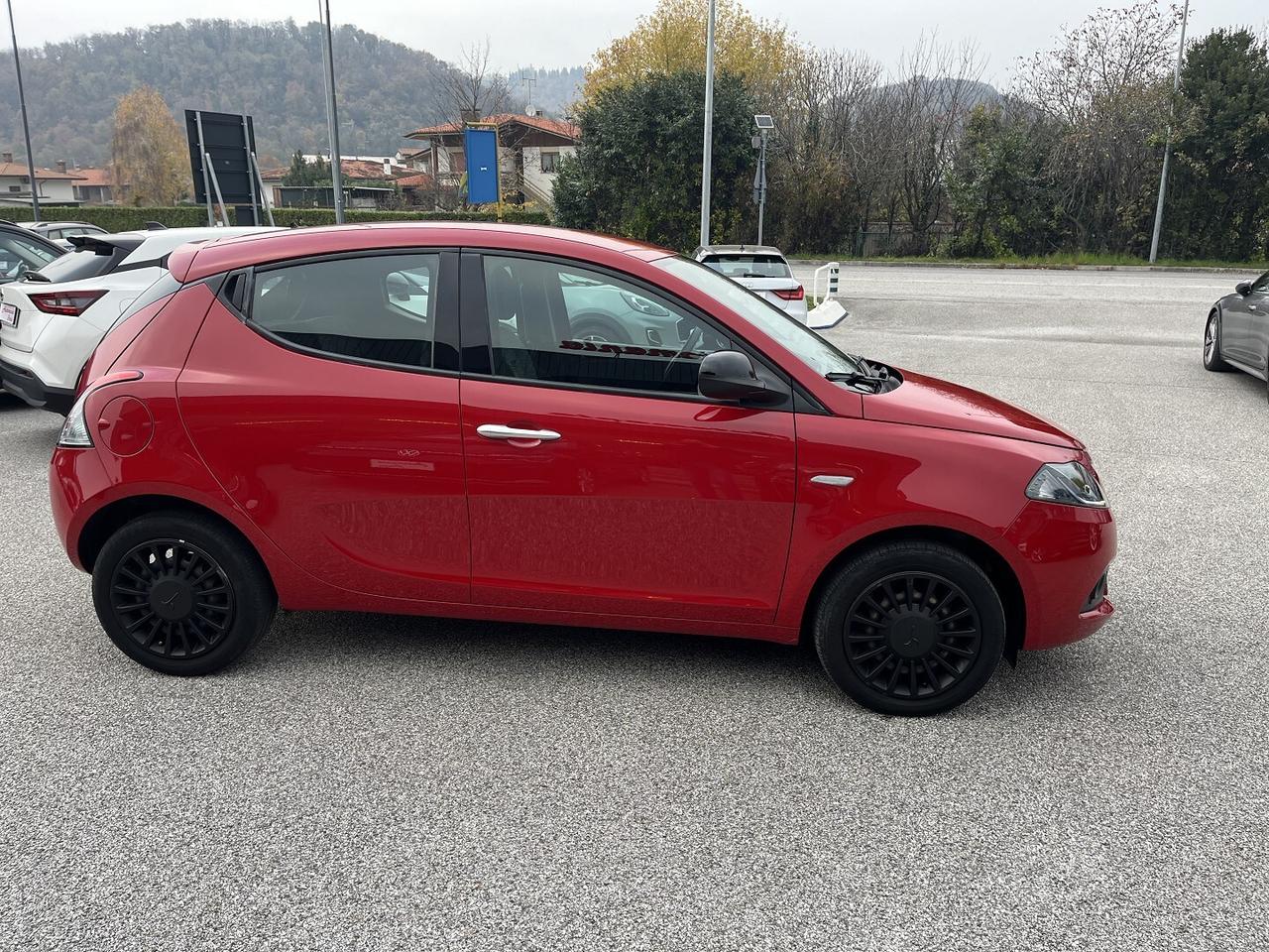 LANCIA YPSILON 1.7 70 CV FIREFLY SILVER