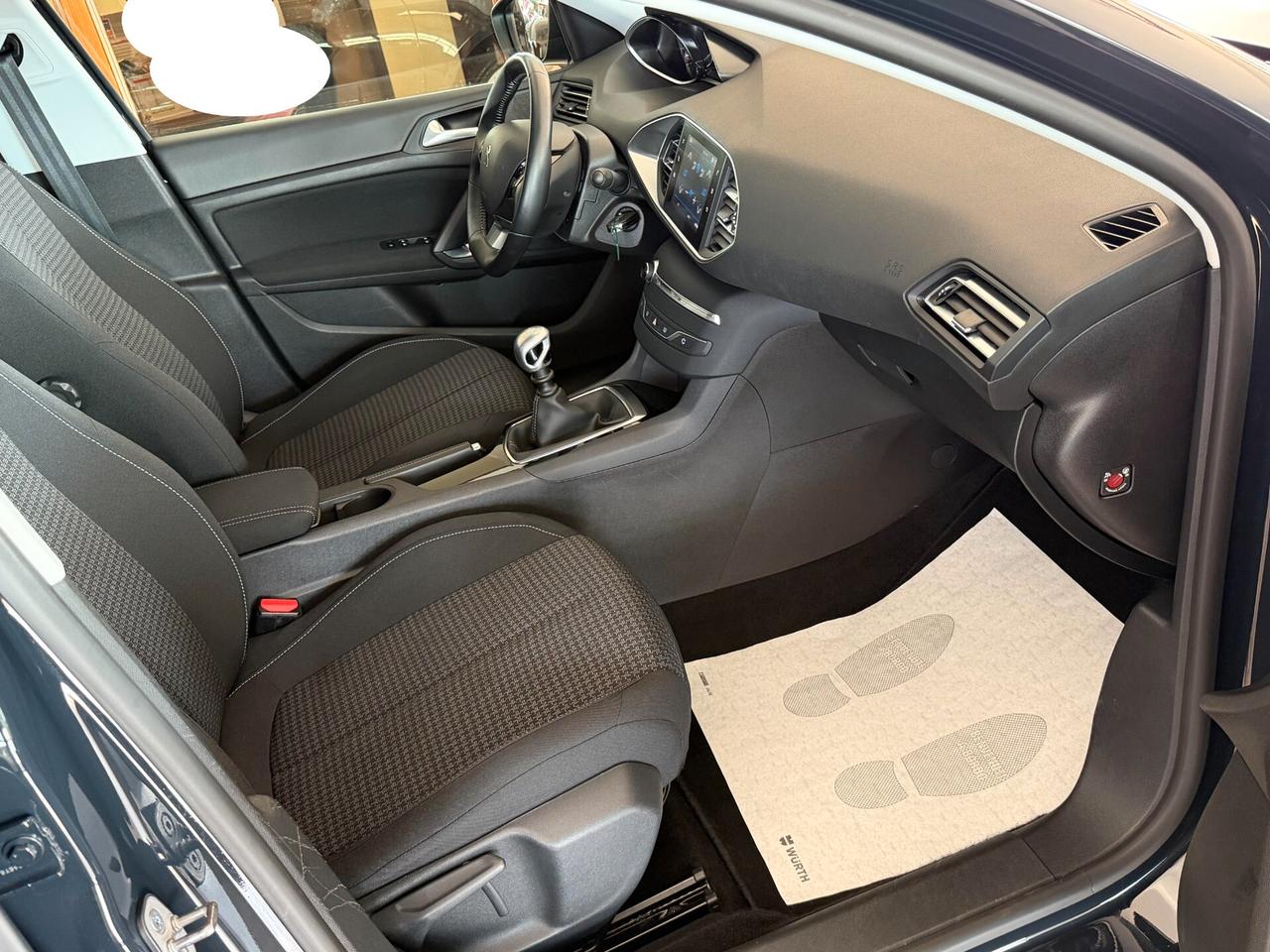 Peugeot 308 1.5 BLUEHDI 130 cv. 5 porte ACTIVE