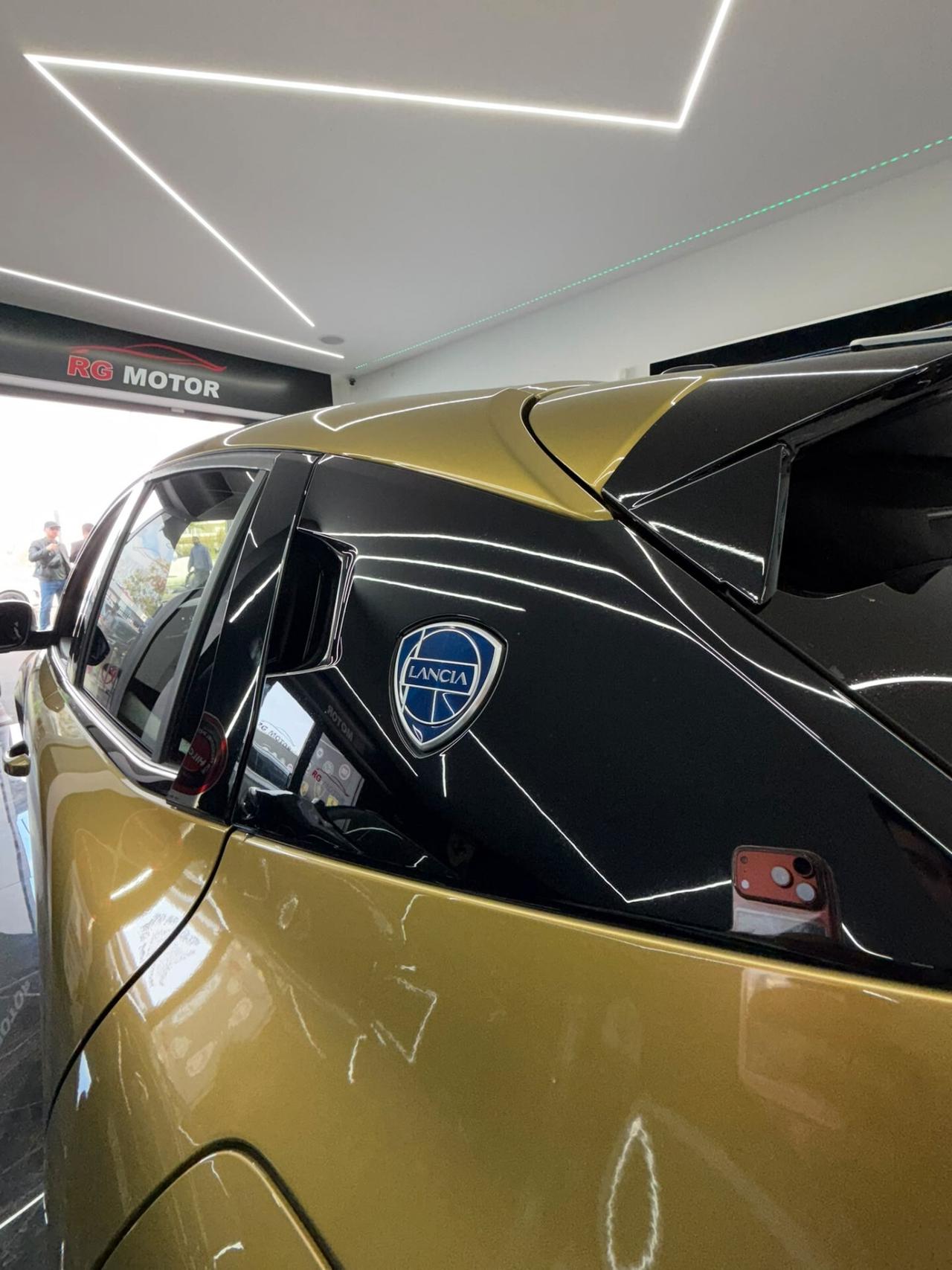 Lancia Ypsilon Hybrid e-DCT LX