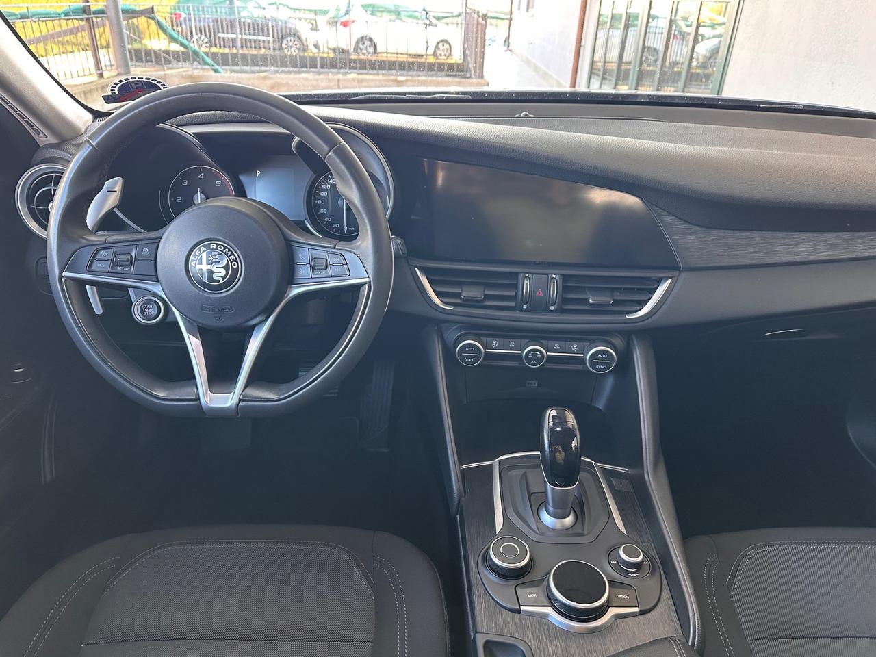 Alfa Romeo Giulia 2.2 t Business 160cv auto