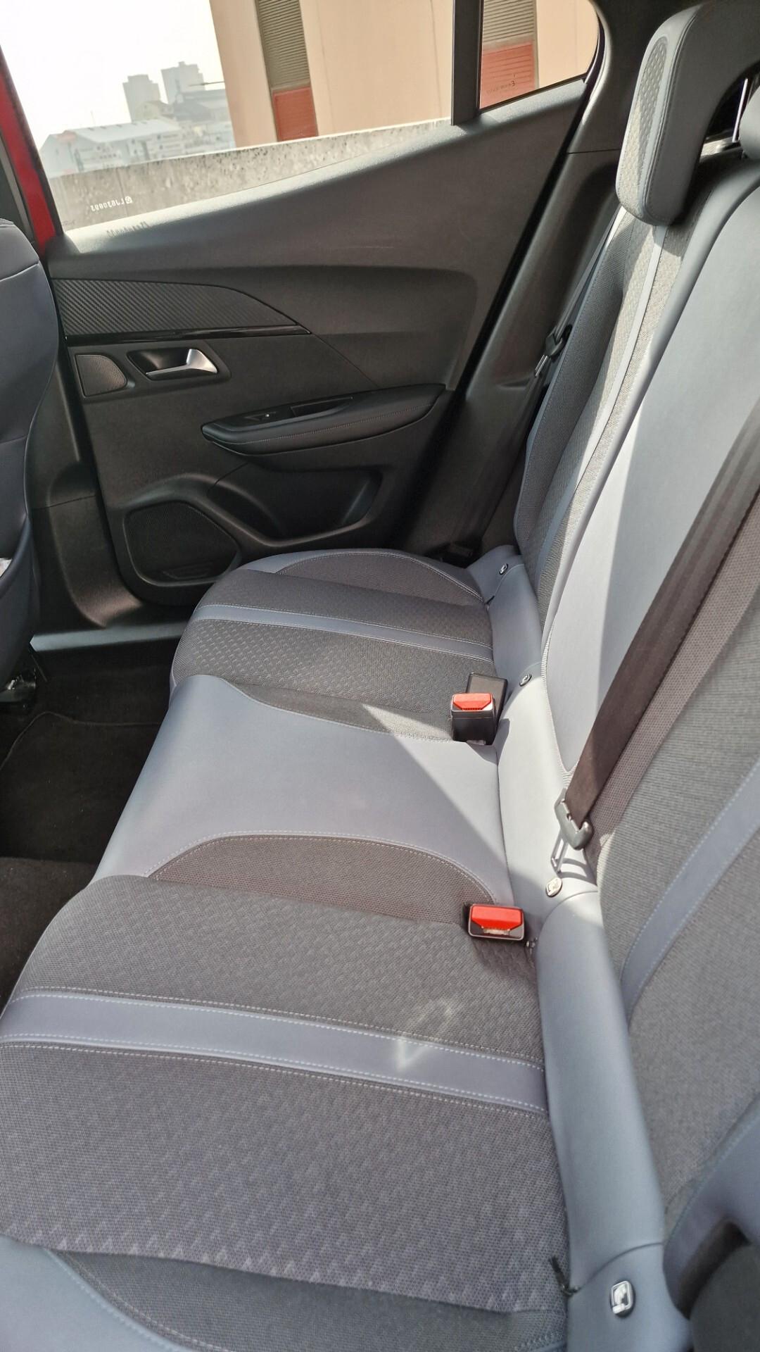 Peugeot 2008 PureTech 130 S&S Allure