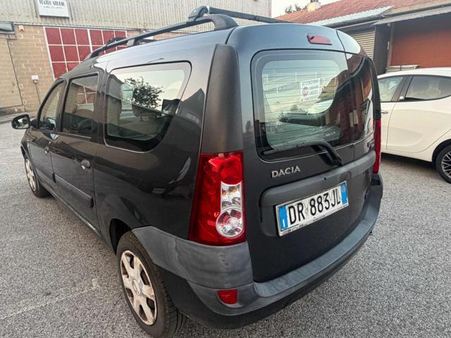 DACIA Logan MCV 1.6 16V 5p Lauréate senza lavoro da fare