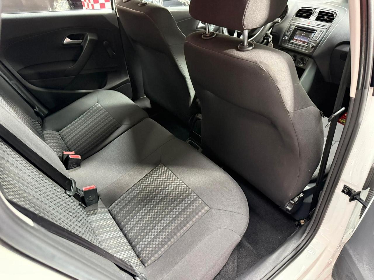 Volkswagen Polo 1.4 TDI 75cv Fresh - 2015