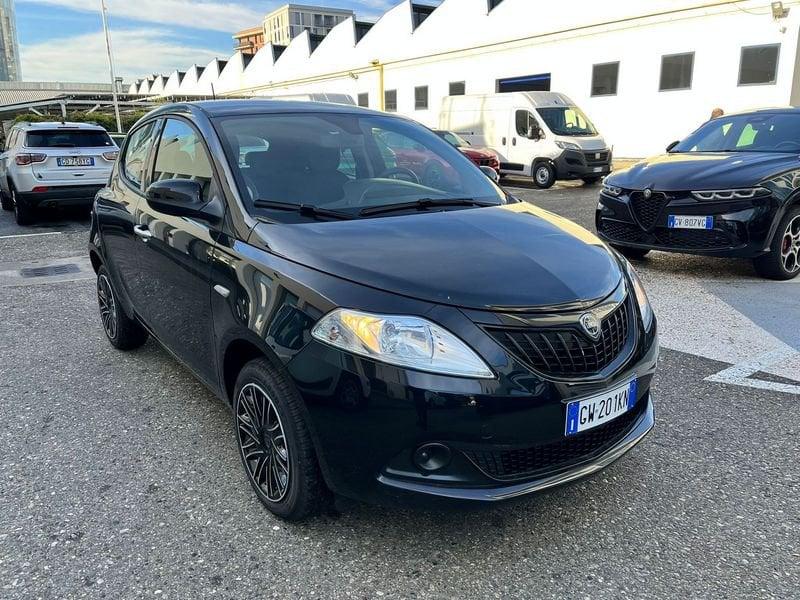 Lancia Ypsilon 1.0 FireFly 5 porte S&S Hybrid Oro