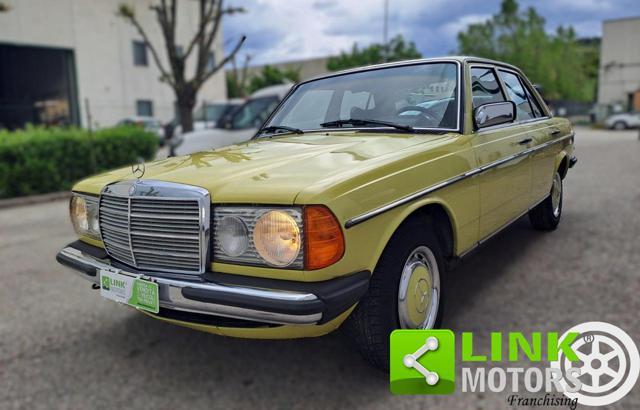 MERCEDES-BENZ 200 W123