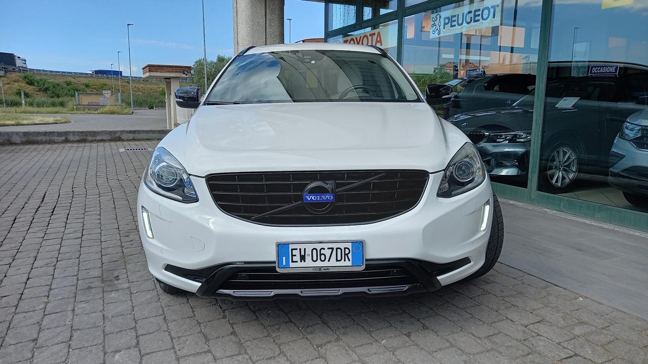 Volvo XC 60 XC60 D4 AWD Geartronic R-design Momentum