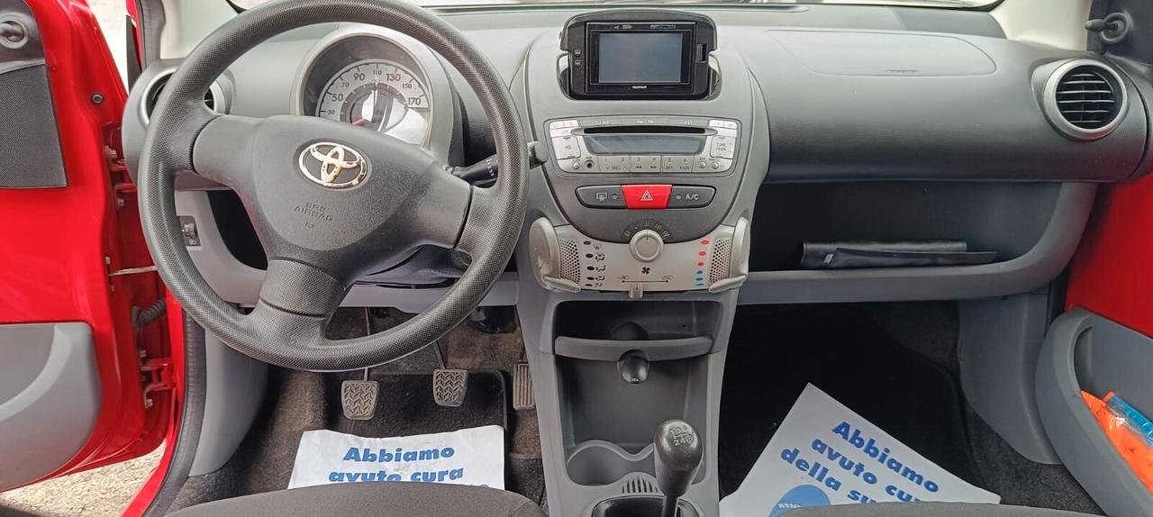 Toyota Aygo 1.0 12V VVT-i 5 porte