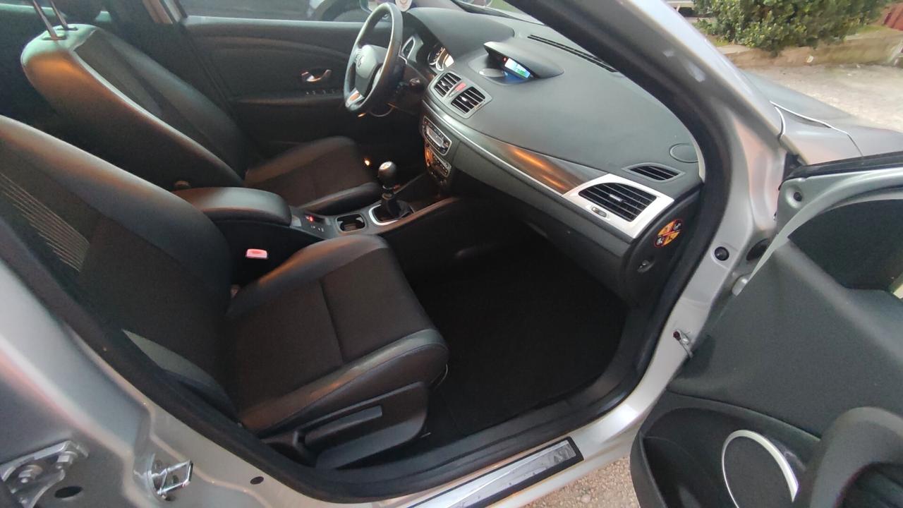 Renault Megane Mégane 1.5 dCi 2010 full