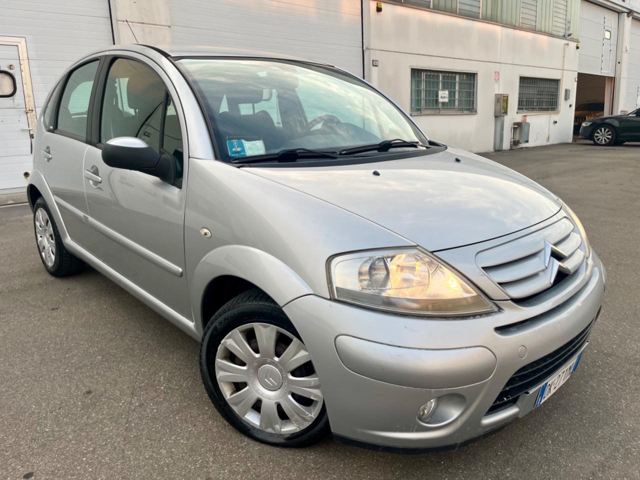 Citroen C3 1.4benz 2008 60.000km cambio automatico perfetta
