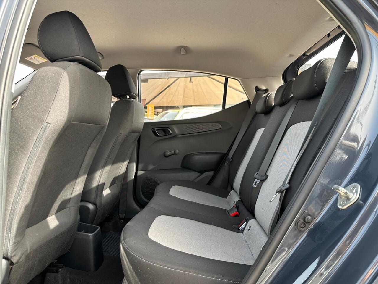HYUNDAI i10 1.0 MPI Advanced