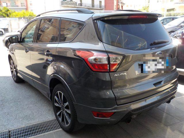 FORD Kuga 1.5 TDCI 120CV S&S 2WD Powershift ST-Line