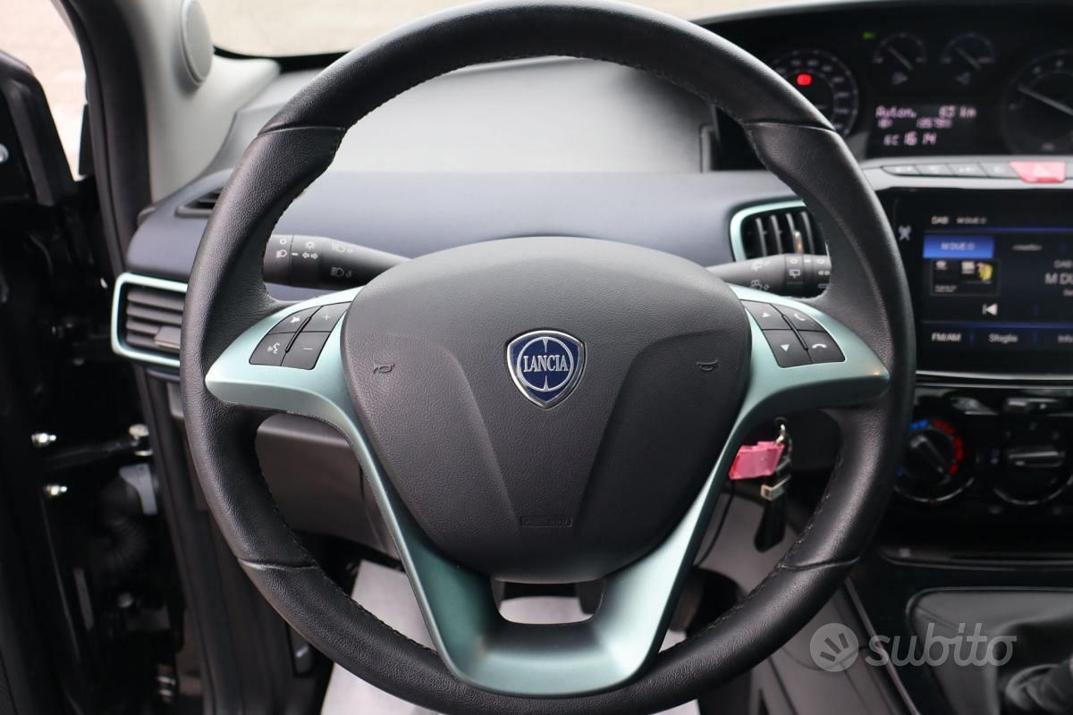 Lancia Ypsilon 1.0 FireFly 5p.S&S Hybryd Gold