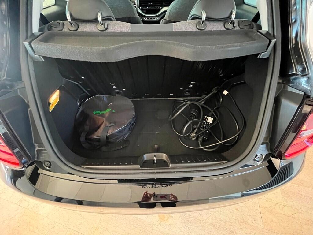 Fiat 500e Berlina 42 kWh Icon
