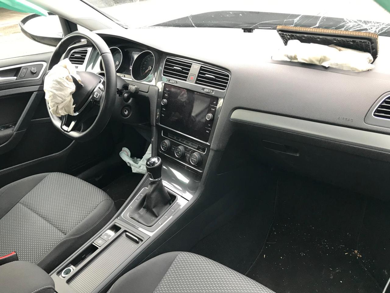 Volkswagen Golf 1.0 TSI 85 CV 5p. Trendline BlueMotion Technology