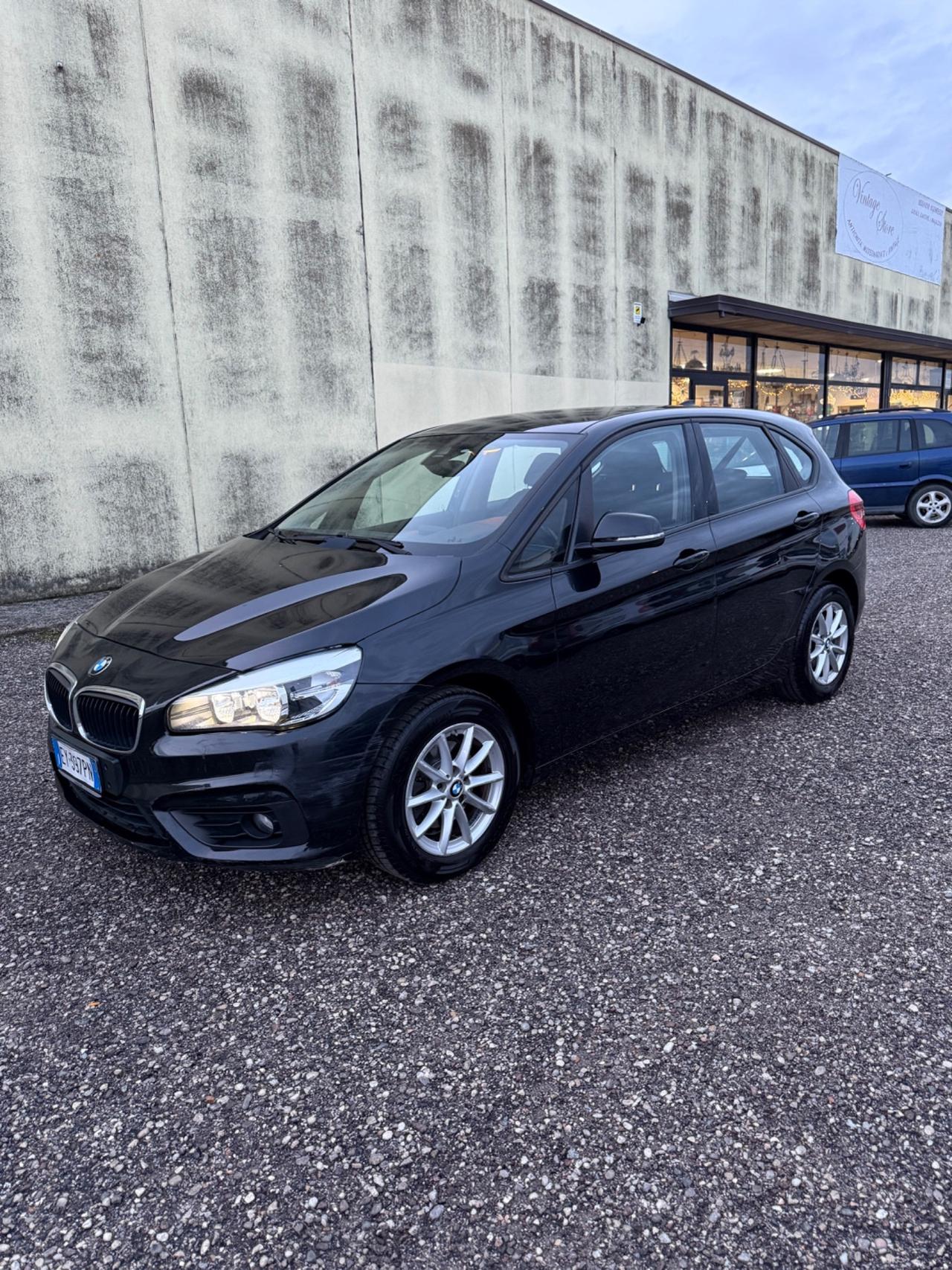 Bmw 2er Active Tourer 218d Luxury