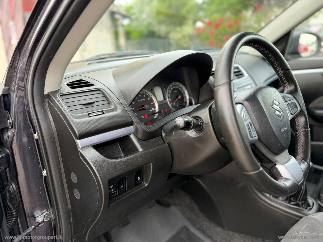 SUZUKI Swift 1.2 VVT 5p. POSH EDITION