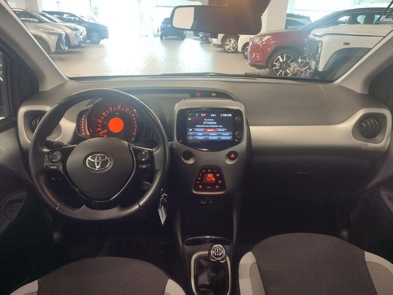 Toyota Aygo 1.0 VVT-i 69 CV 5 porte x-play