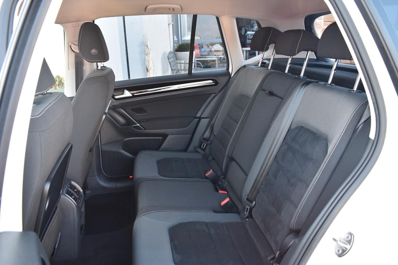 Volkswagen Golf Sportsvan PROMOFIN- 2016