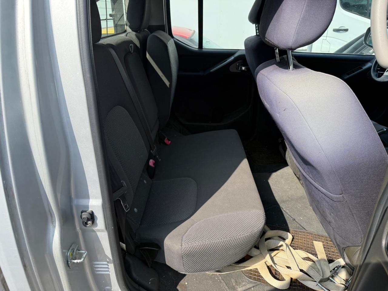Nissan Navara 2.5 dCi 4 porte Double Cab XE