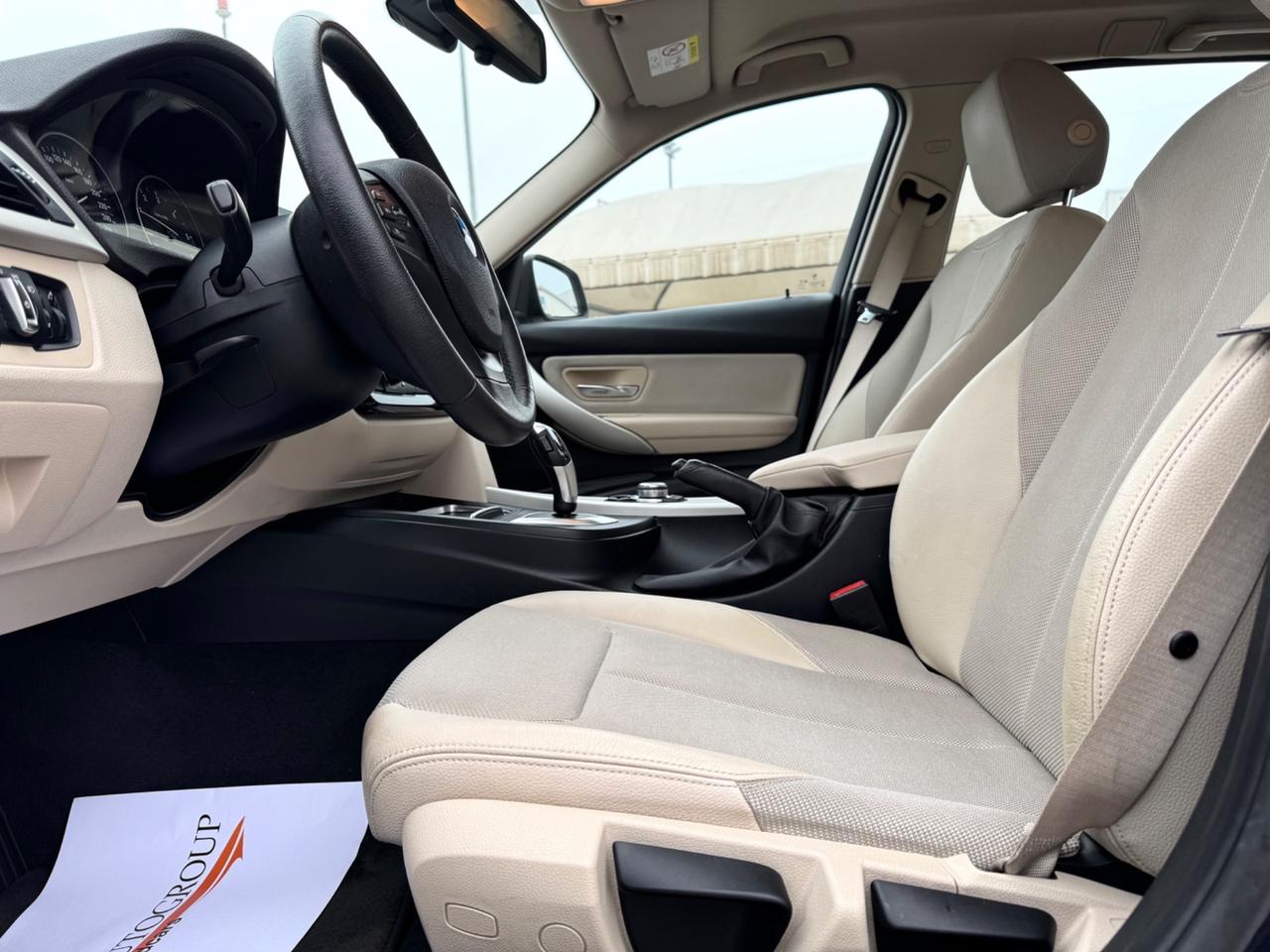 BMW 320d Automatic Touring XDRIVE - Navi 17