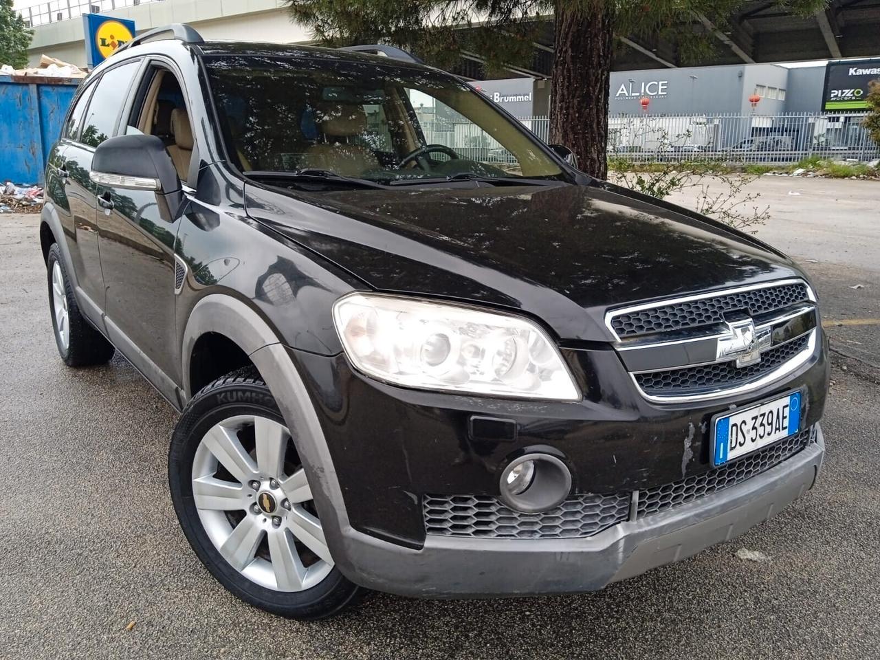 Chevrolet Captiva 2.0 VCDi LT 5 POSTI