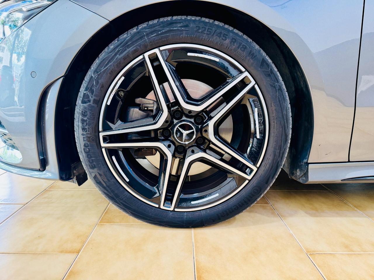Mercedes-benz CLA 220d AMG Premium / Tetto / R.Cam.