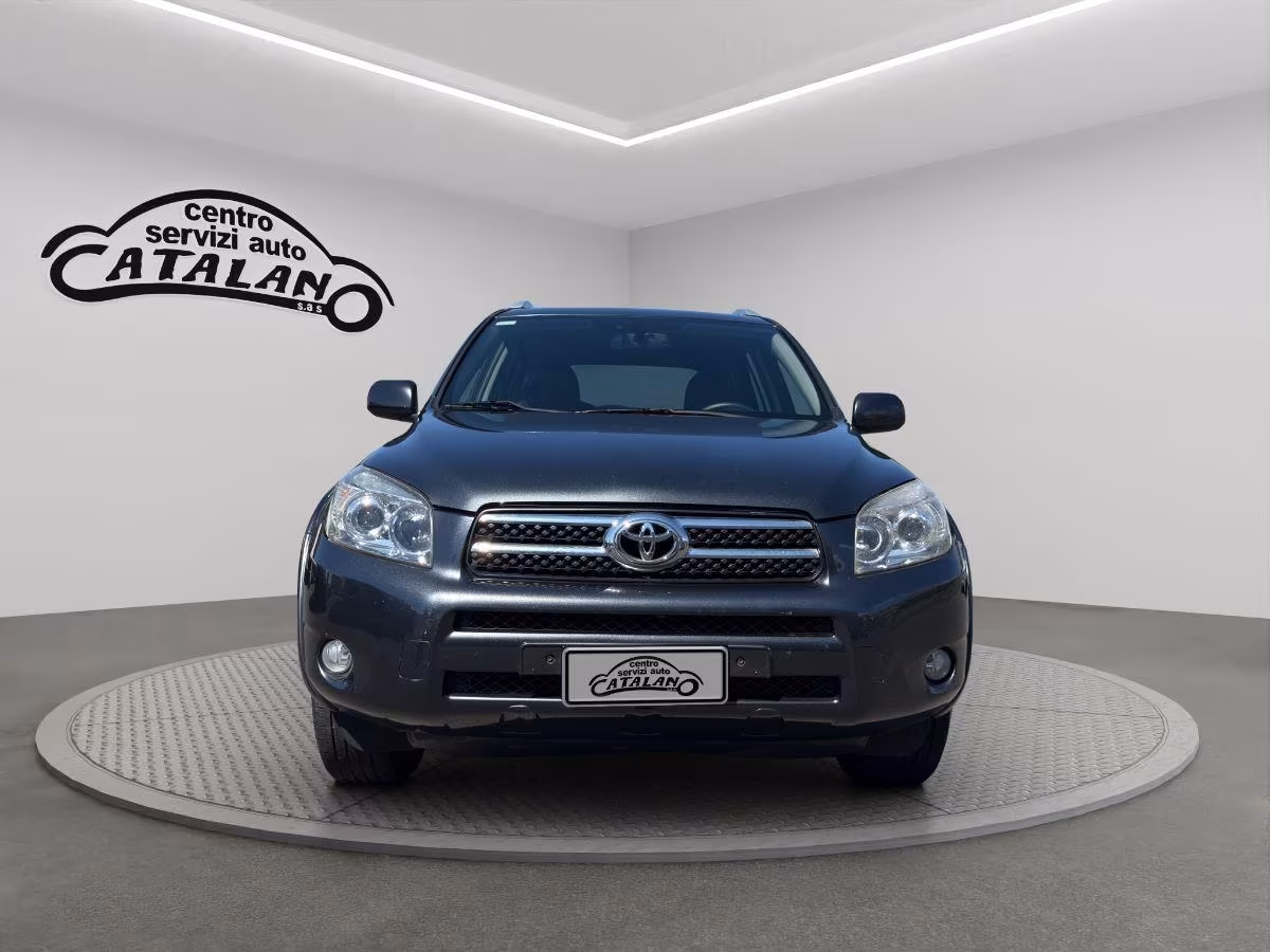 TOYOTA - RAV4 - 2.2 D-Cat 177CV Luxury pelle