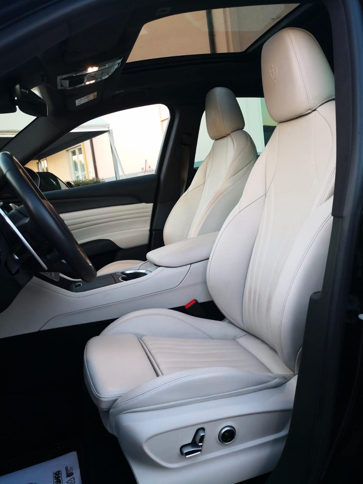 Maserati Grecale MHEV 330 CV AWD Modena