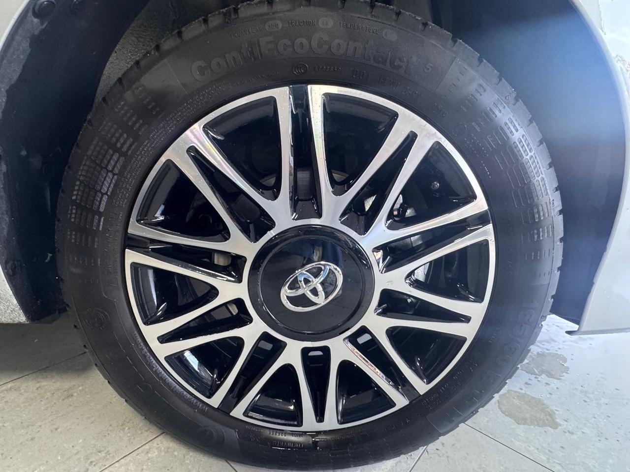 Toyota Aygo X Play Connect 1.0 VVT-i #8919