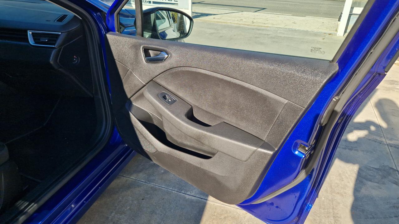 Renault Clio Full Hybrid E-Tech 145 CV 5 porte Equilibre