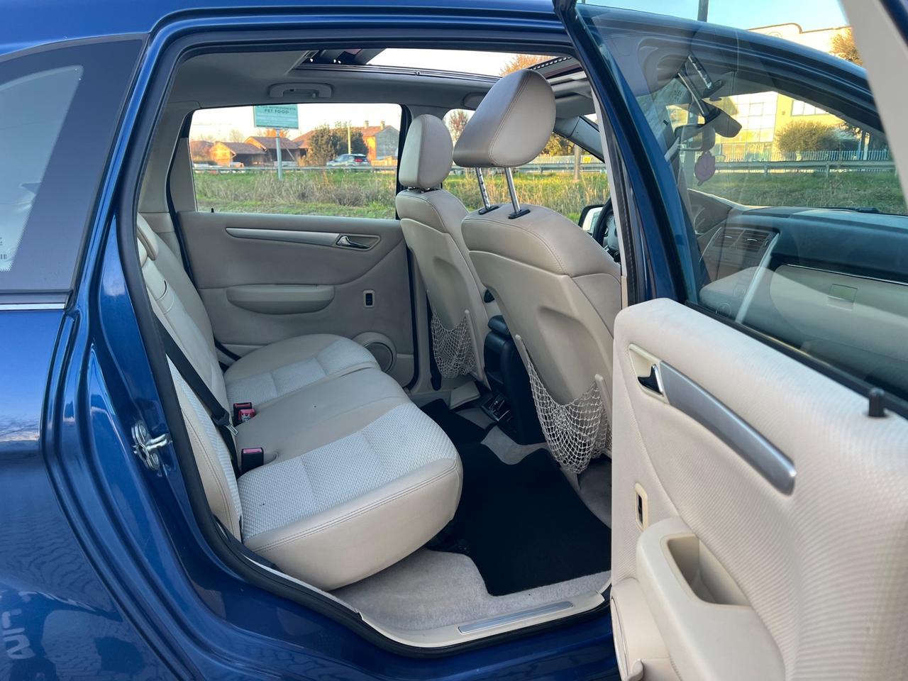 Mercedes-benz B 180 CDI BlueEFFICIENCY Premium