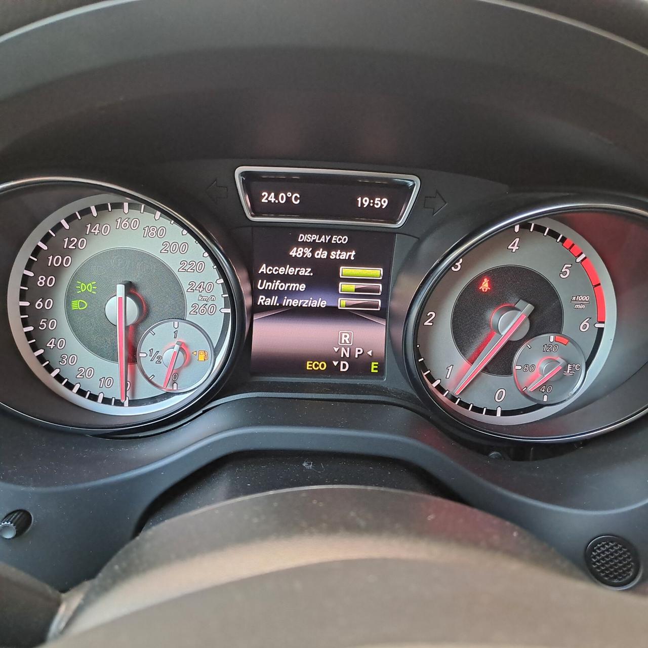 Mercedes GLA UNICO PROPRIETARIO - Full Optional