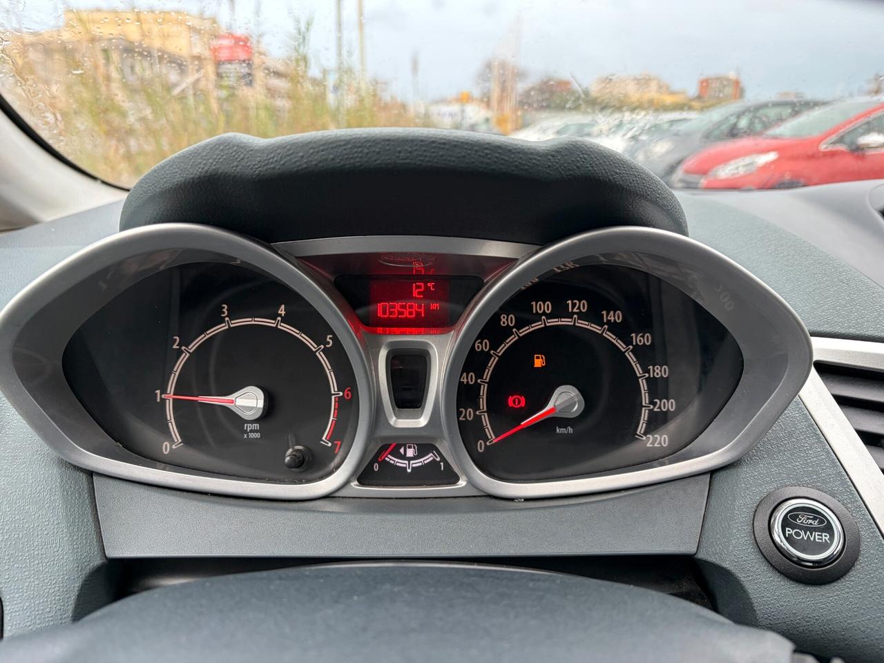 FORD FIESTA 1.2 ANNO 2011 KM 103.000 ADATTA NEOPATENTATI