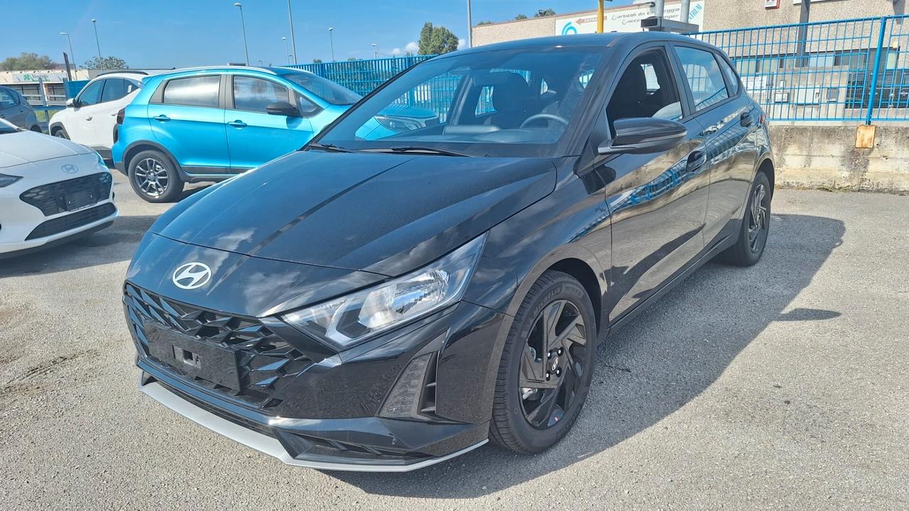 HYUNDAI i10 PRONTA CONSEGNA KM0