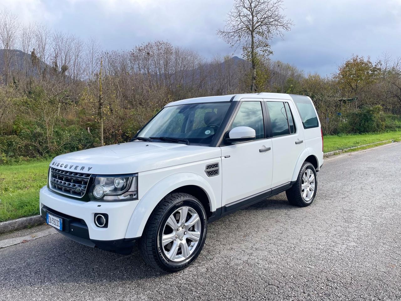 Land Rover Discovery 4 3.0 TDV6 211CV SE