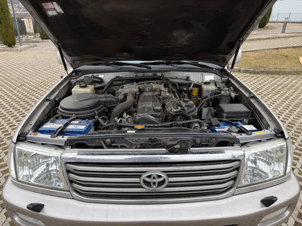 Toyota Land Cruiser 4.2 TD HDJ100 Autom 5 marce,,Leggi”