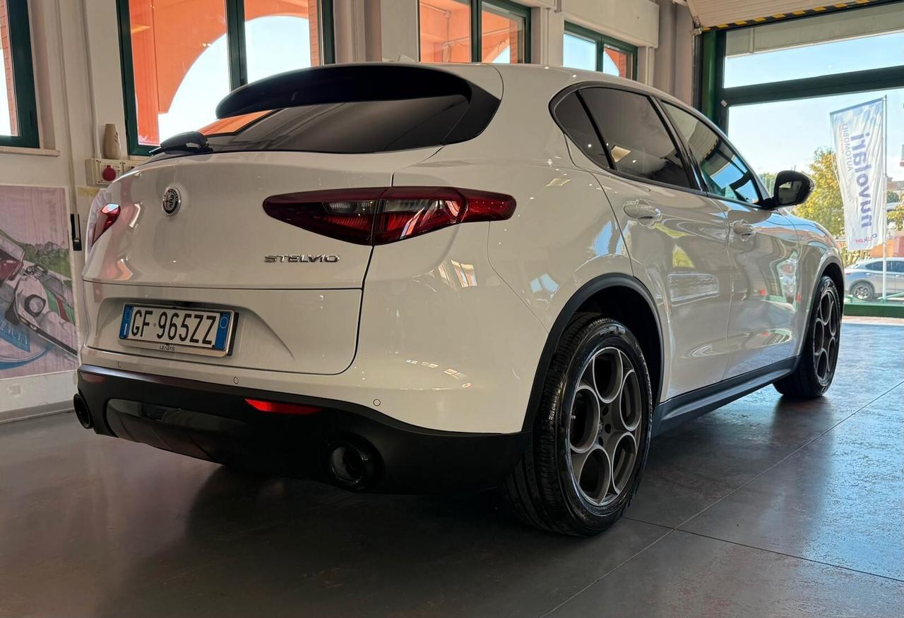 Alfa Romeo Stelvio 2.2 160 CV AT8 RWD Sprint