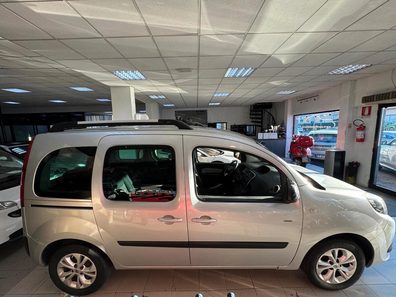 Renault Kangoo 1.5 dCi 90CV Limited AUTOCARRO FATTURABILE 5 POSTI PERFETTO!!!
