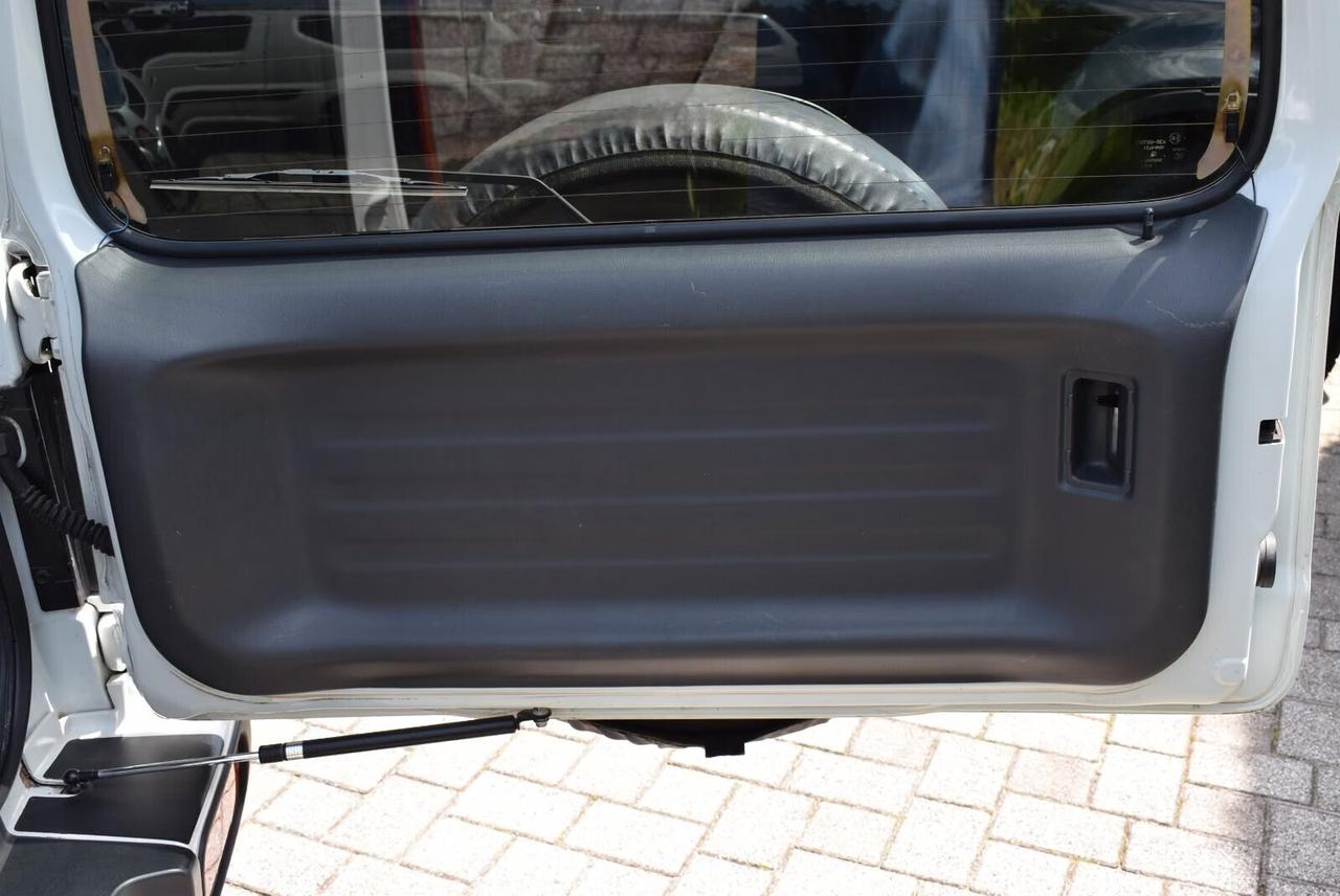 Suzuki Jimny 1.3 4WD EDIZ. BLACK & WHITE TAGLIANDI