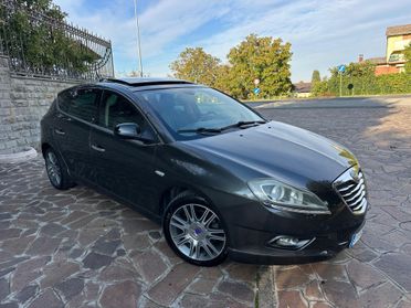 Lancia Delta 1.6 MJT DPF Silver tetto apr int pelle